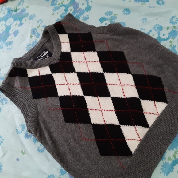 18 months 2 sweater vest and a dressy shirt - Picture 5 of 5